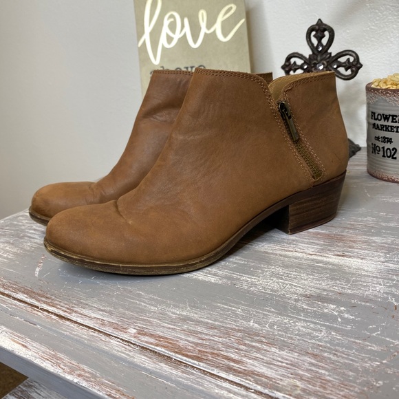 Lucky Brand brown zipper ankle boots booties Size 8.5M - Picture 3 of 10